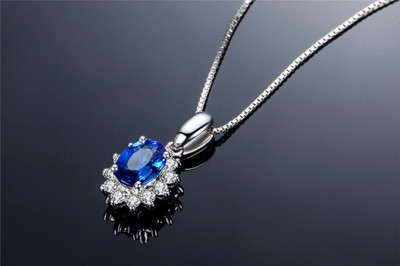 佐卡伊珠寶 白18K金0.7克拉藍(lán)寶石定制鉆石項鏈的藝術(shù)魅力